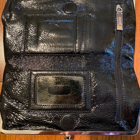 HOBO Handbags - Hobo Lauren clutch wallet